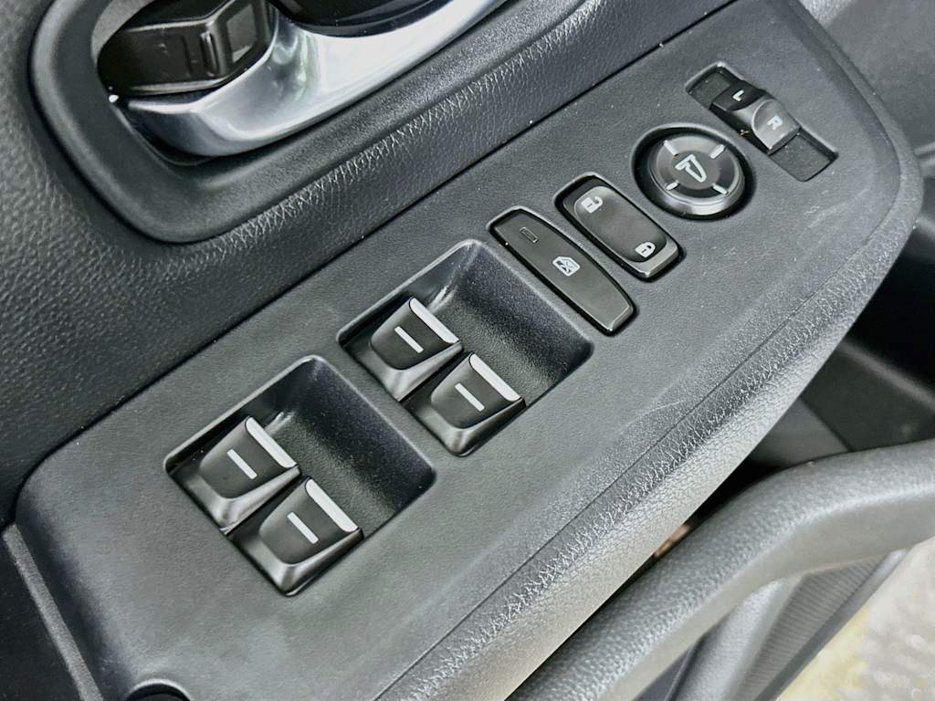 Thumbnail: 2023 Honda Pilot - 30