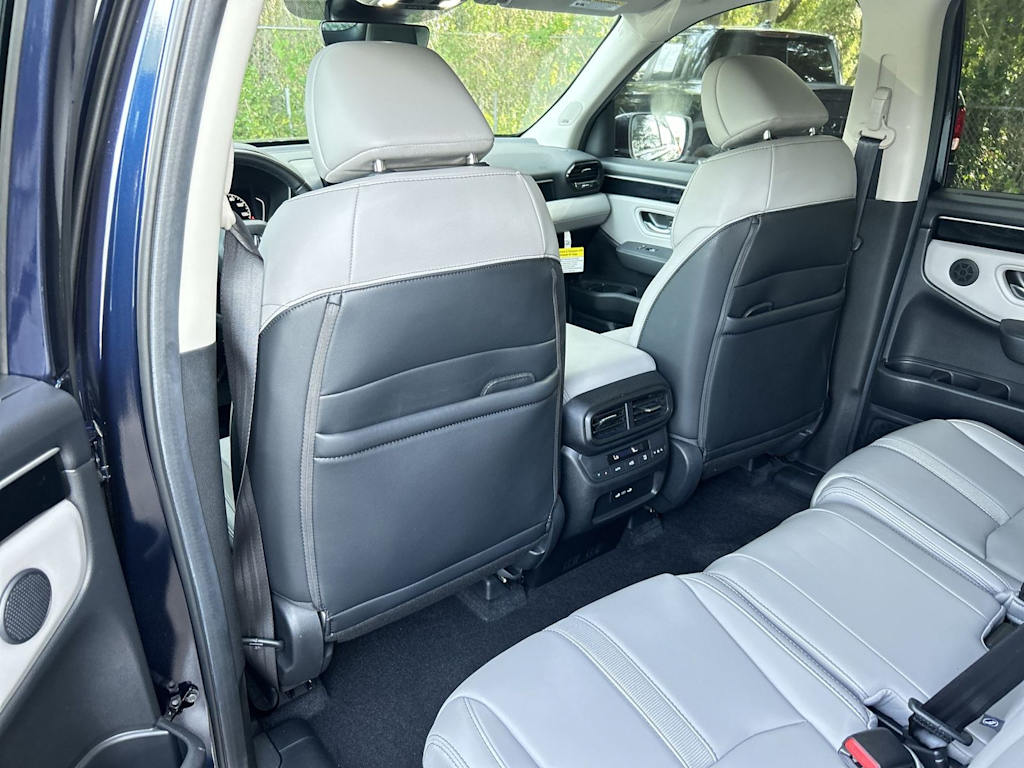 Thumbnail: 2025 Honda Pilot - 10