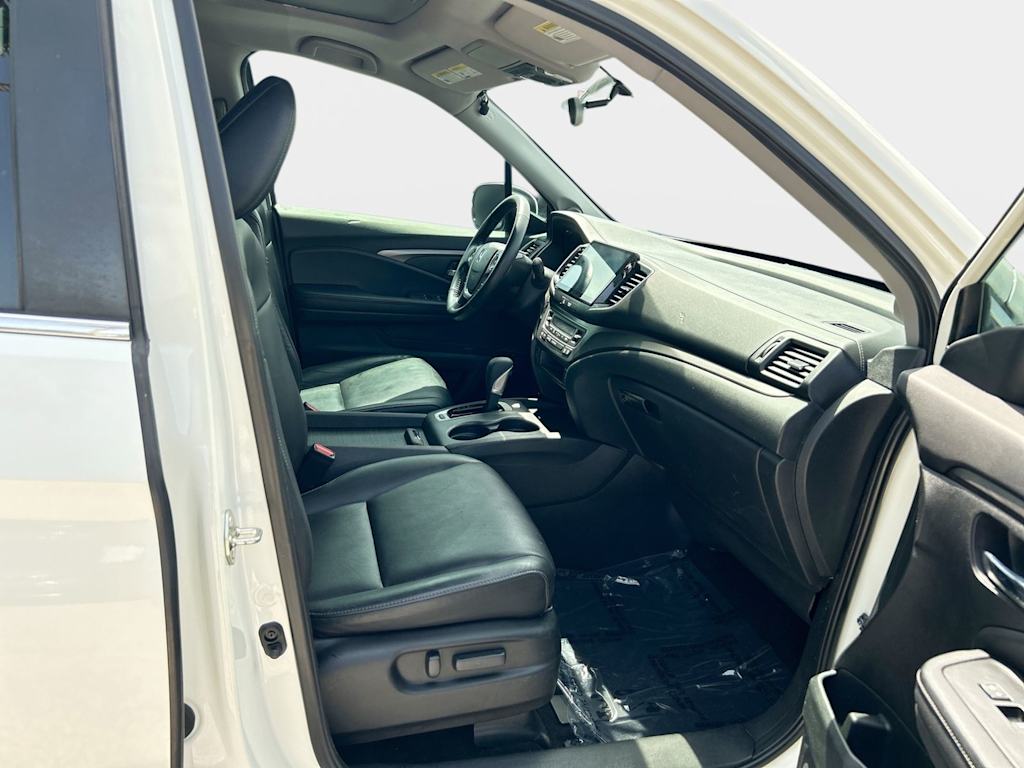 Thumbnail: 2019 Honda Ridgeline - 19