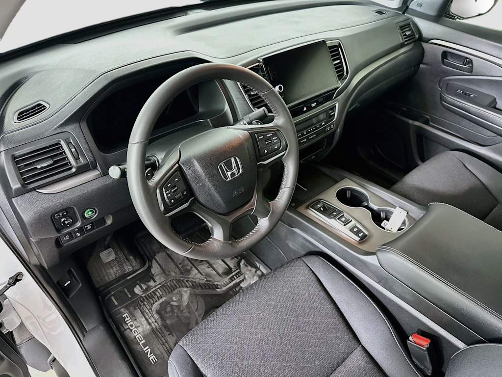 Thumbnail: 2025 Honda Ridgeline - 2