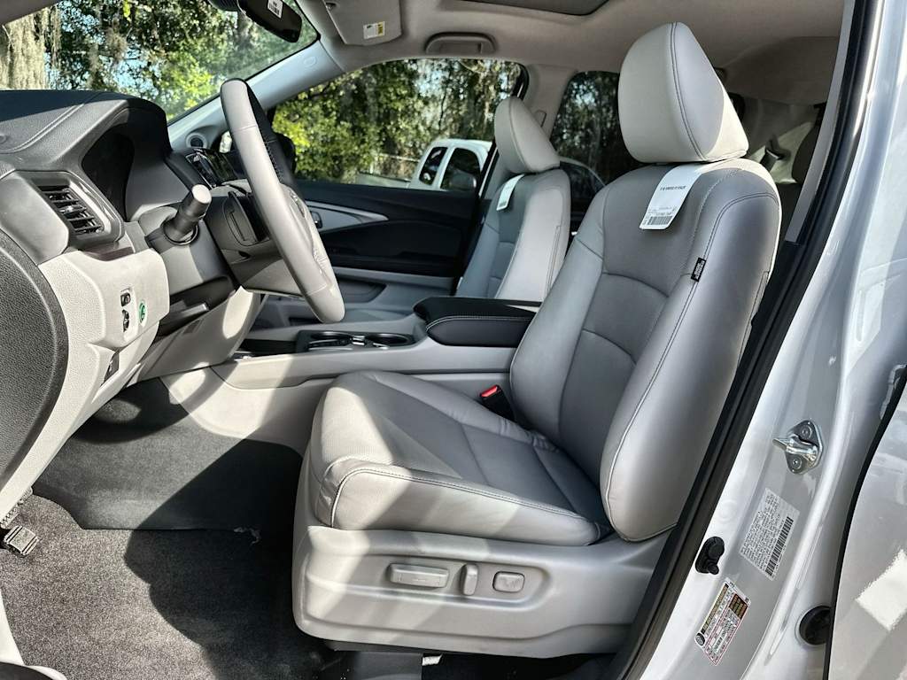 Thumbnail: 2026 Honda Ridgeline - 10