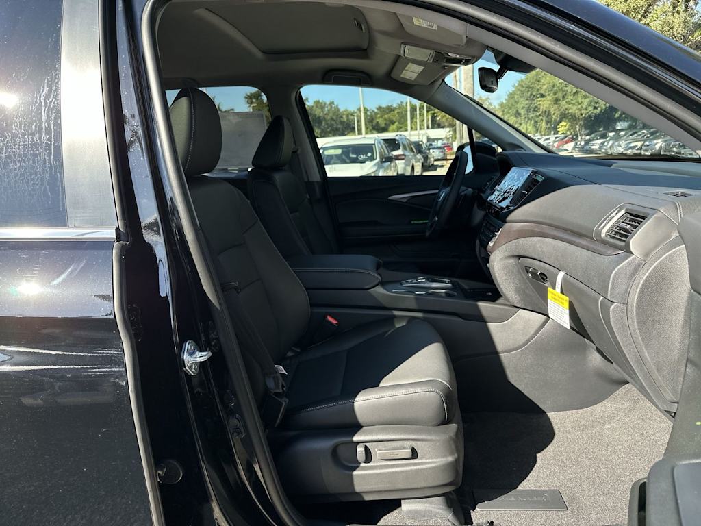 Thumbnail: 2026 Honda Ridgeline - 9