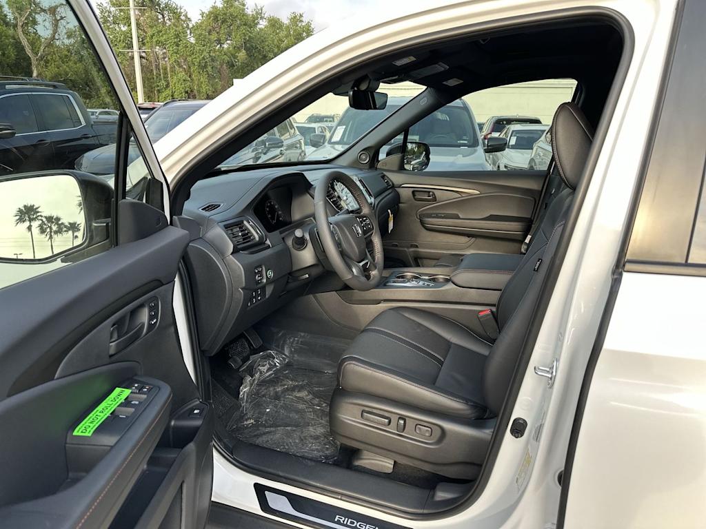 Thumbnail: 2026 Honda Ridgeline - 9