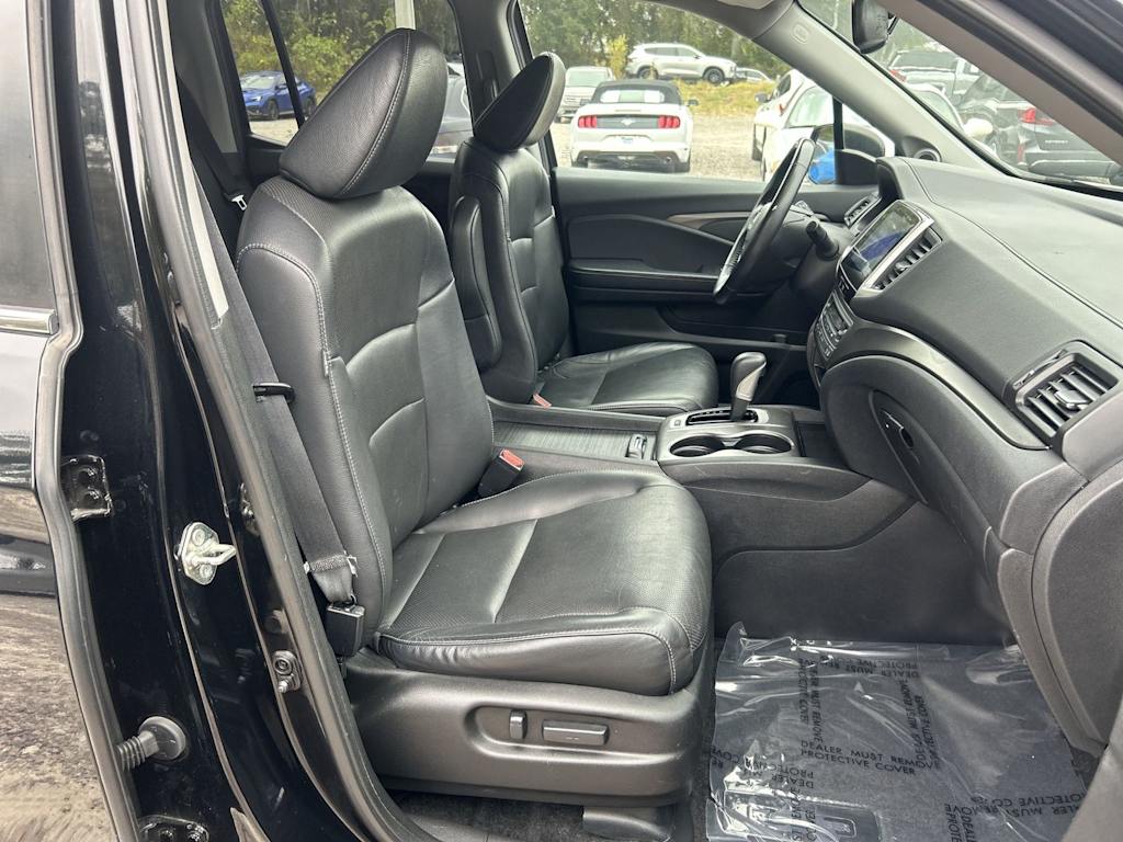 Thumbnail: 2019 Honda Ridgeline - 21