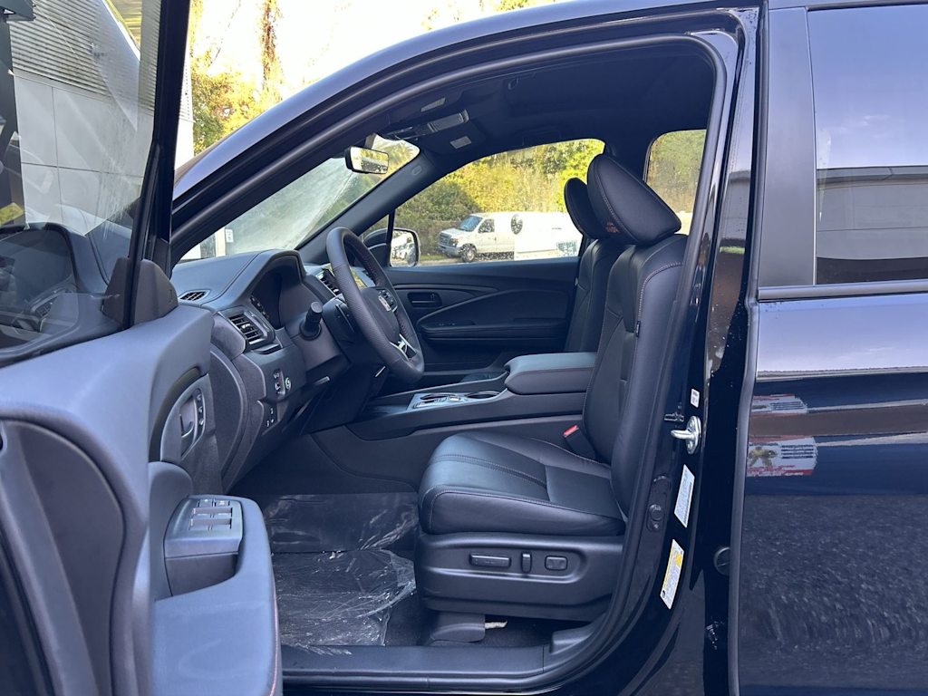 Thumbnail: 2026 Honda Ridgeline - 12