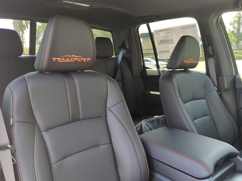 Thumbnail: 2025 Honda Ridgeline - 9