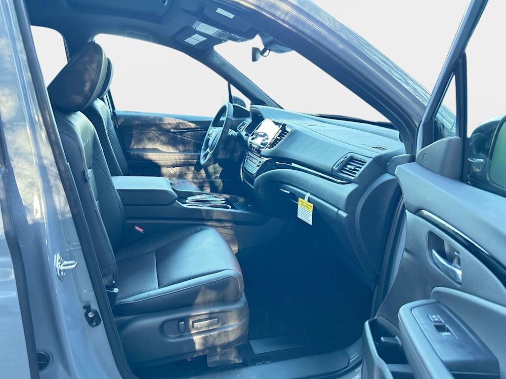Thumbnail: 2026 Honda Ridgeline - 10