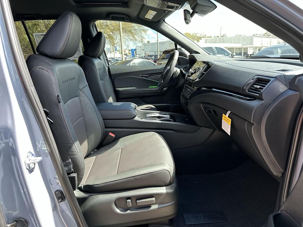 Thumbnail: 2026 Honda Ridgeline - 10