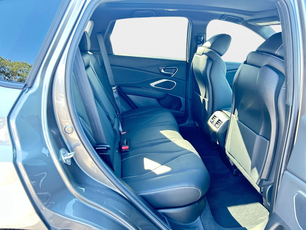 Thumbnail: 2025 Acura RDX - 19