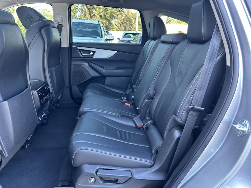 Thumbnail: 2023 Acura MDX - 19