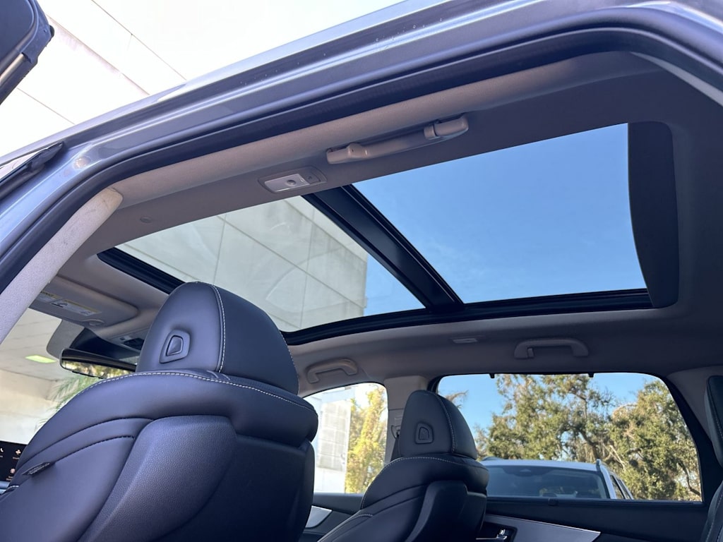 Thumbnail: 2023 Acura MDX - 22