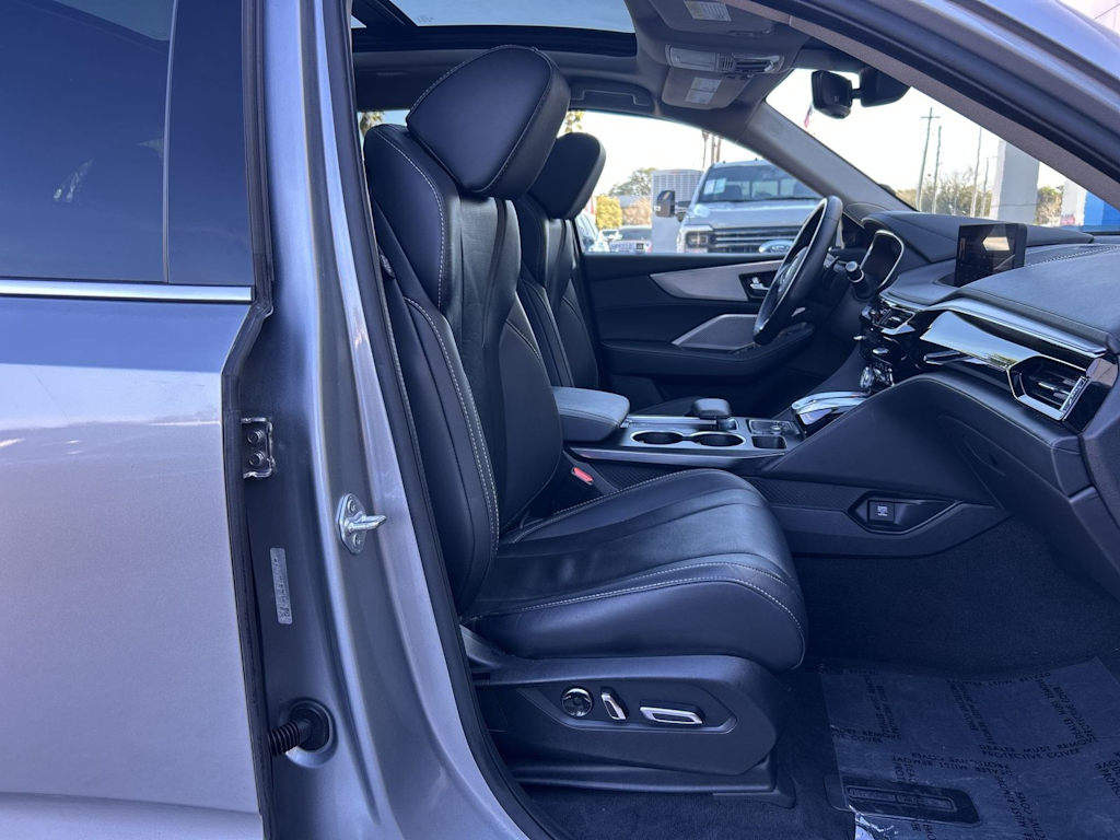 Thumbnail: 2023 Acura MDX - 12