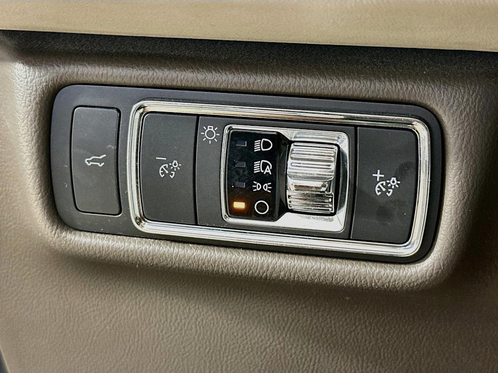 Thumbnail: 2020 Lincoln Aviator - 5