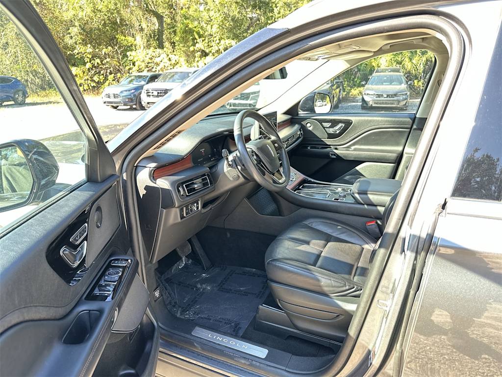 Thumbnail: 2024 Lincoln Aviator - 18