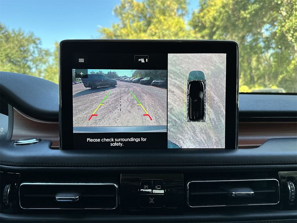 Thumbnail: 2024 Lincoln Aviator - 14