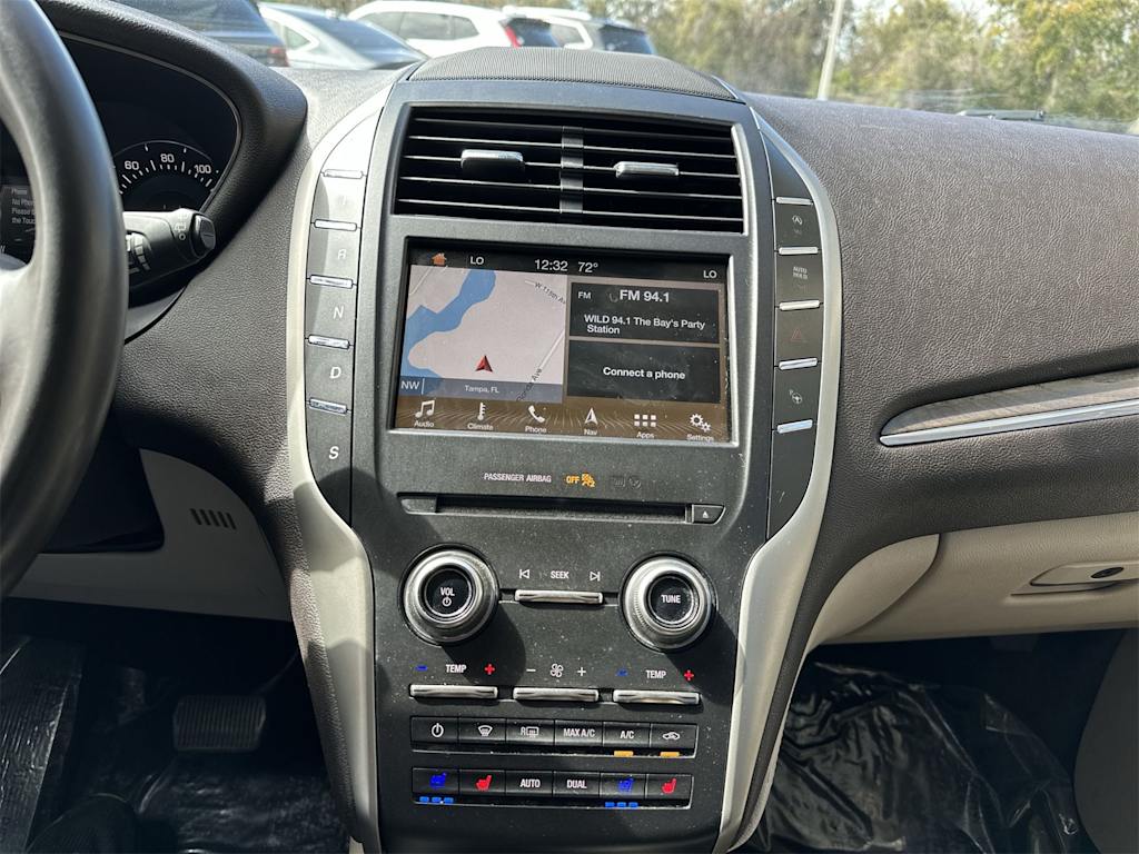 Thumbnail: 2017 Lincoln MKC - 12