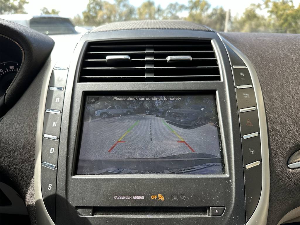 Thumbnail: 2017 Lincoln MKC - 20