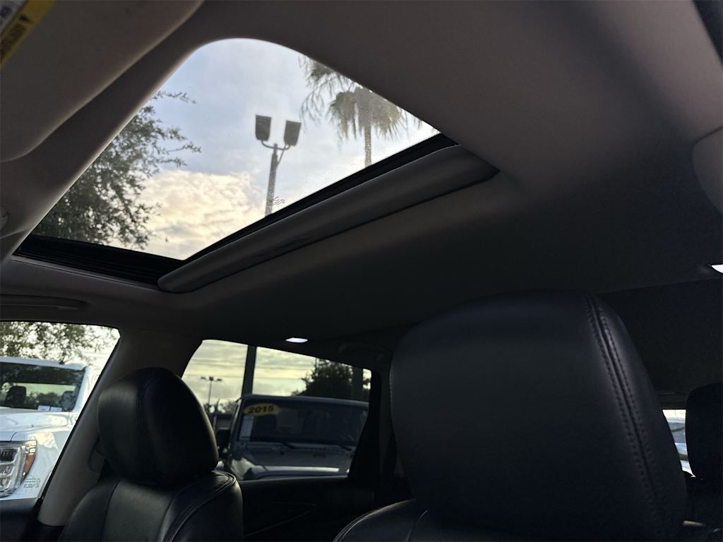 Thumbnail: 2015 INFINITI QX60 - 16