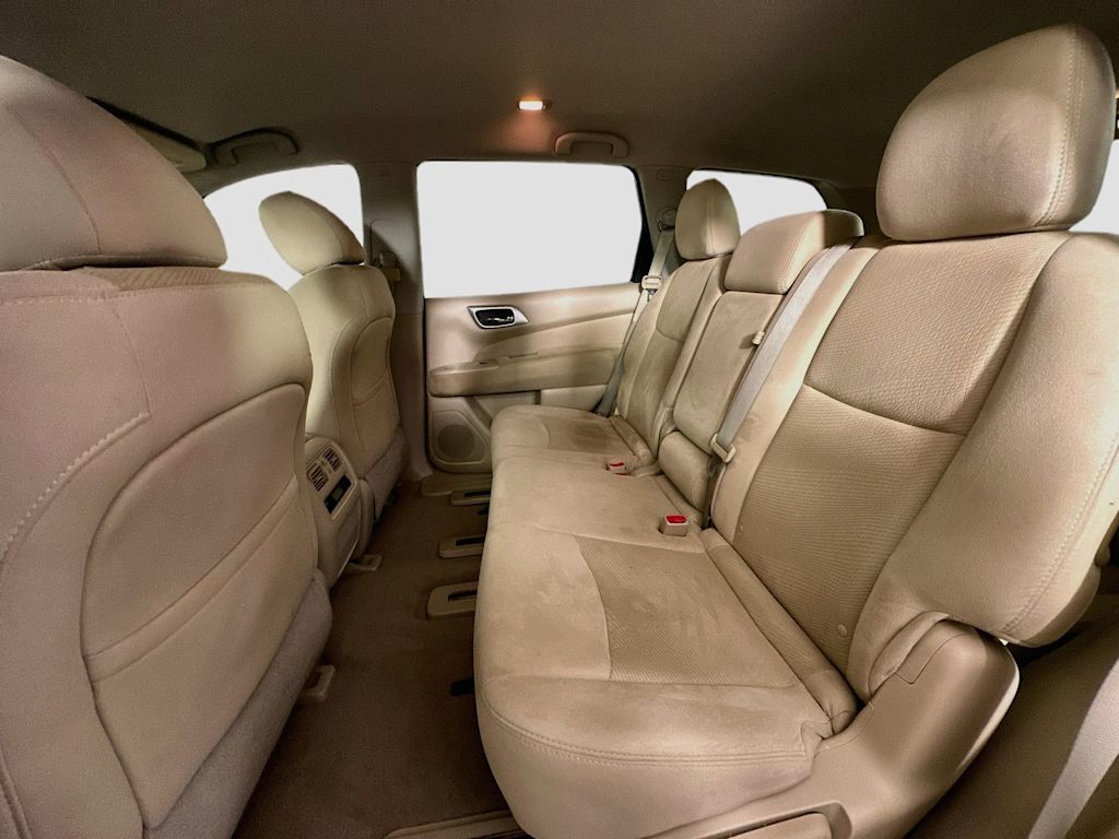 Thumbnail: 2014 Nissan Pathfinder - 11