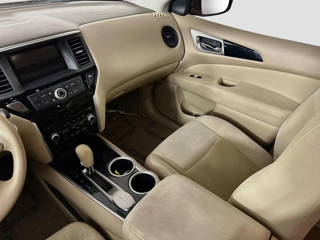Thumbnail: 2014 Nissan Pathfinder - 12