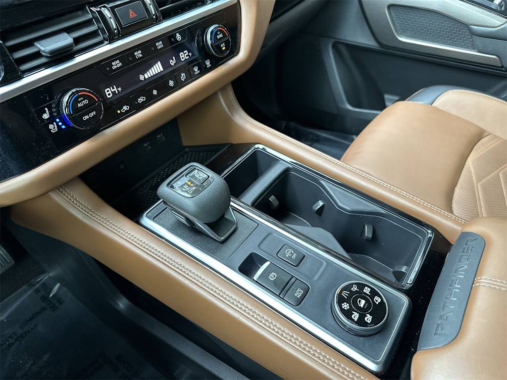 Thumbnail: 2024 Nissan Pathfinder - 15