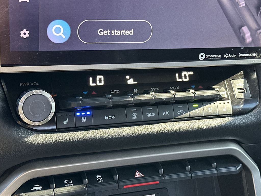 Thumbnail: 2024 Toyota Tundra - 18