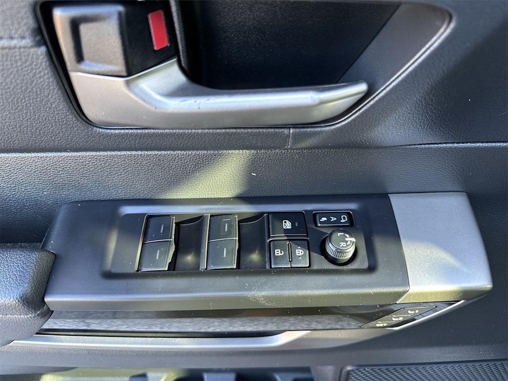 Thumbnail: 2024 Toyota Tundra - 16