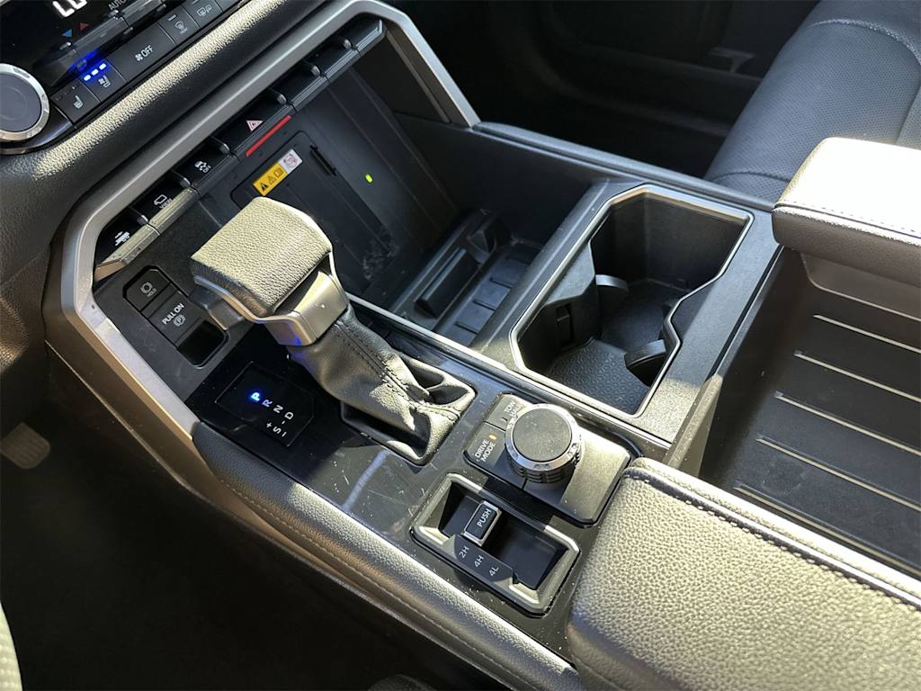 Thumbnail: 2024 Toyota Tundra - 12