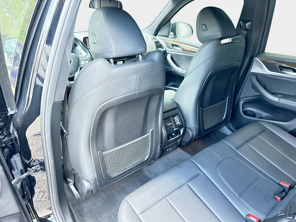 Thumbnail: 2021 BMW X3 - 11