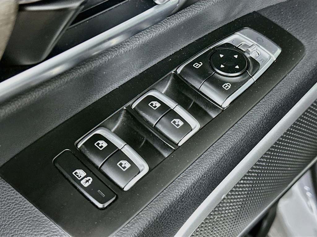 Thumbnail: 2021 Kia Telluride - 29