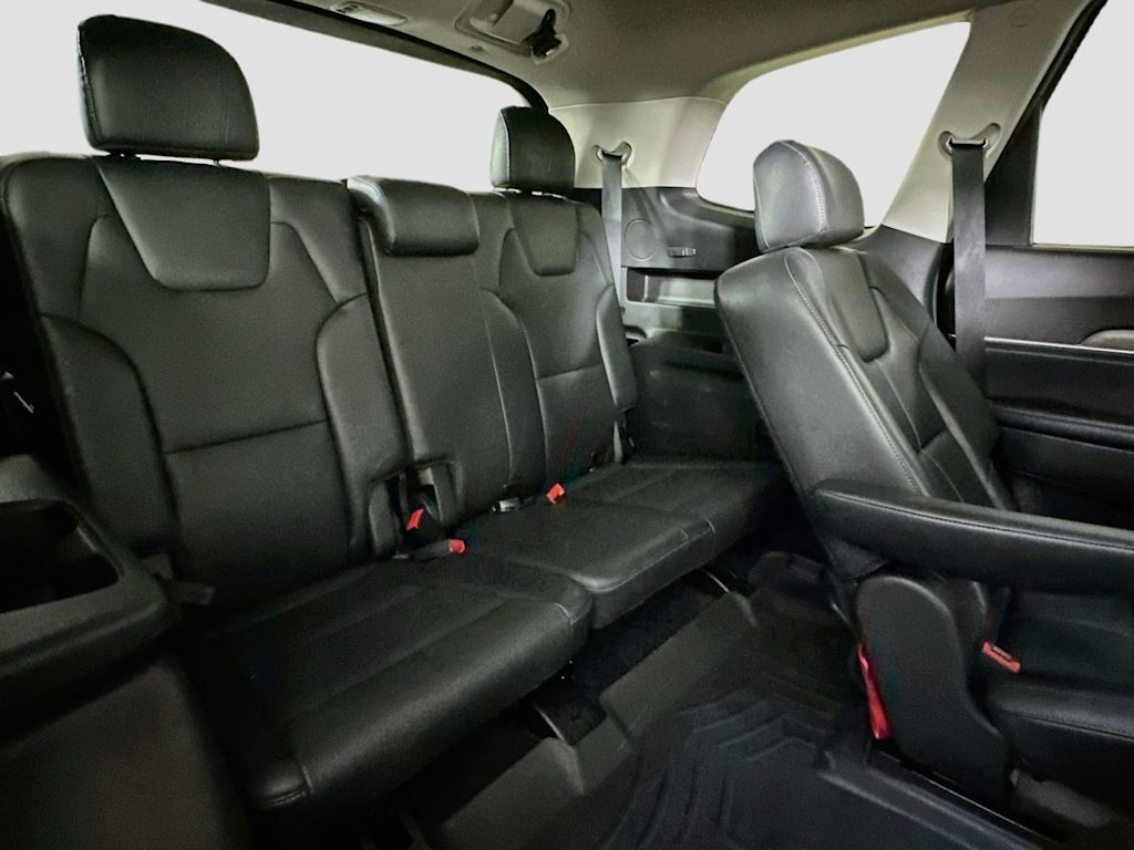 Thumbnail: 2021 Kia Telluride - 32