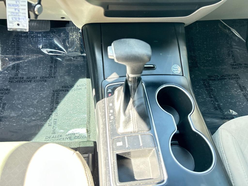 Thumbnail: 2020 Kia Sorento - 14