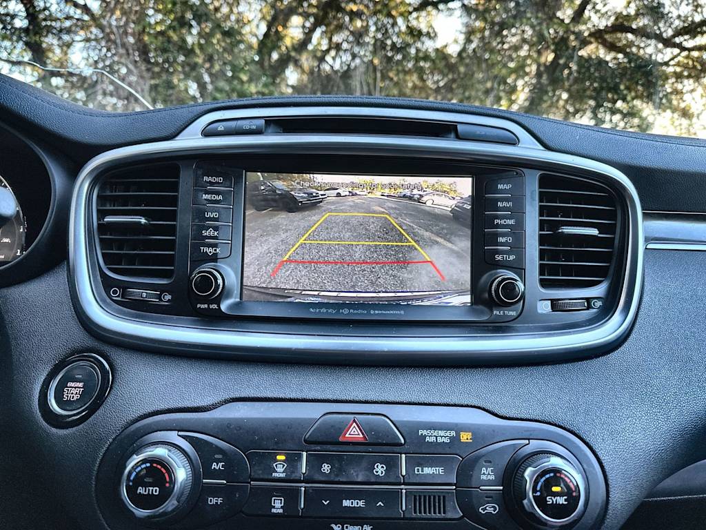Thumbnail: 2018 Kia Sorento - 14