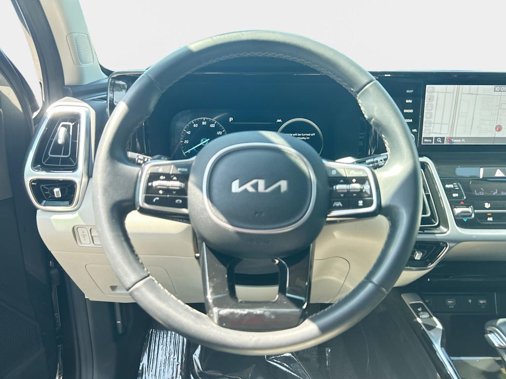 Thumbnail: 2023 Kia Sorento - 9