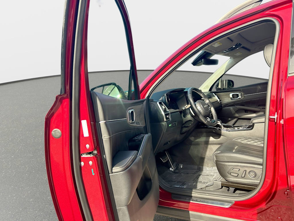 Thumbnail: 2023 Kia Sorento - 17