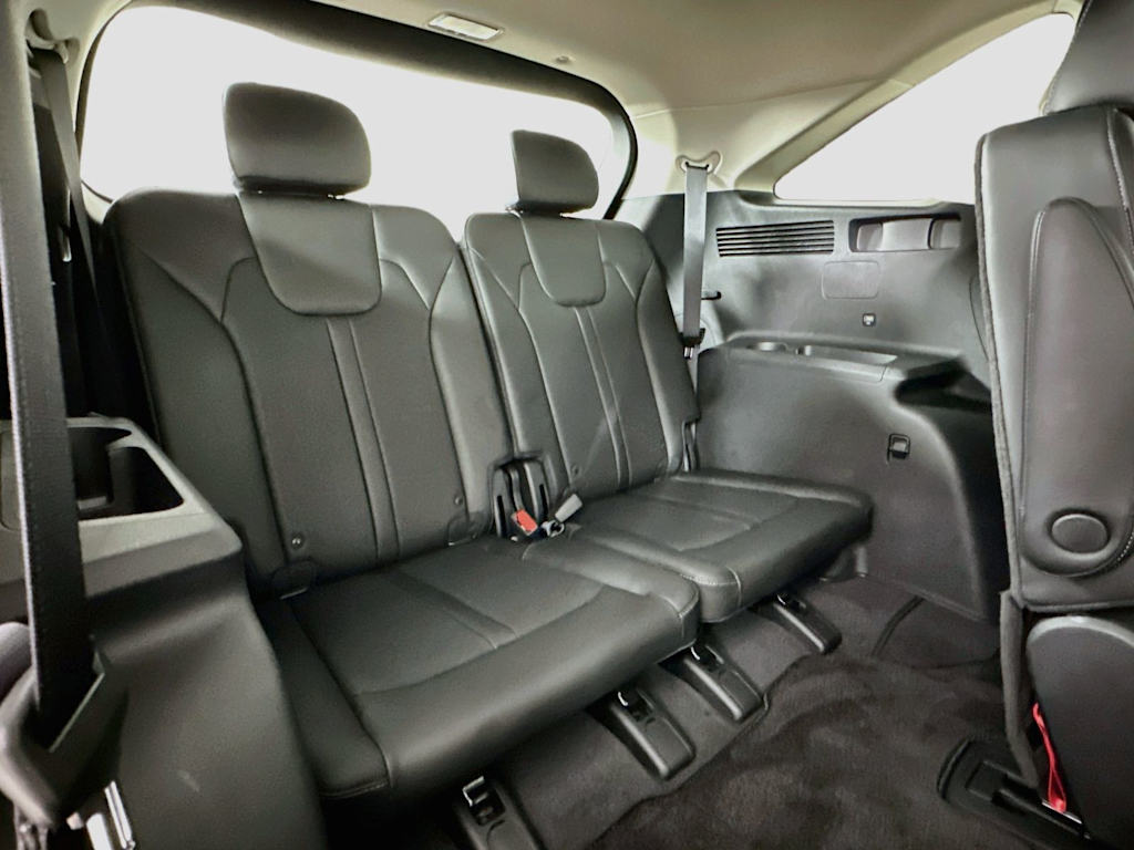 Thumbnail: 2023 Kia Sorento - 33