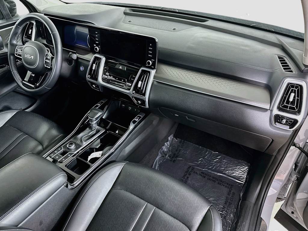 Thumbnail: 2023 Kia Sorento - 35
