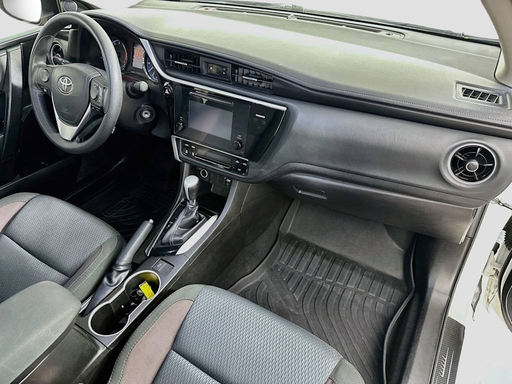 Thumbnail: 2017 Toyota Corolla - 31