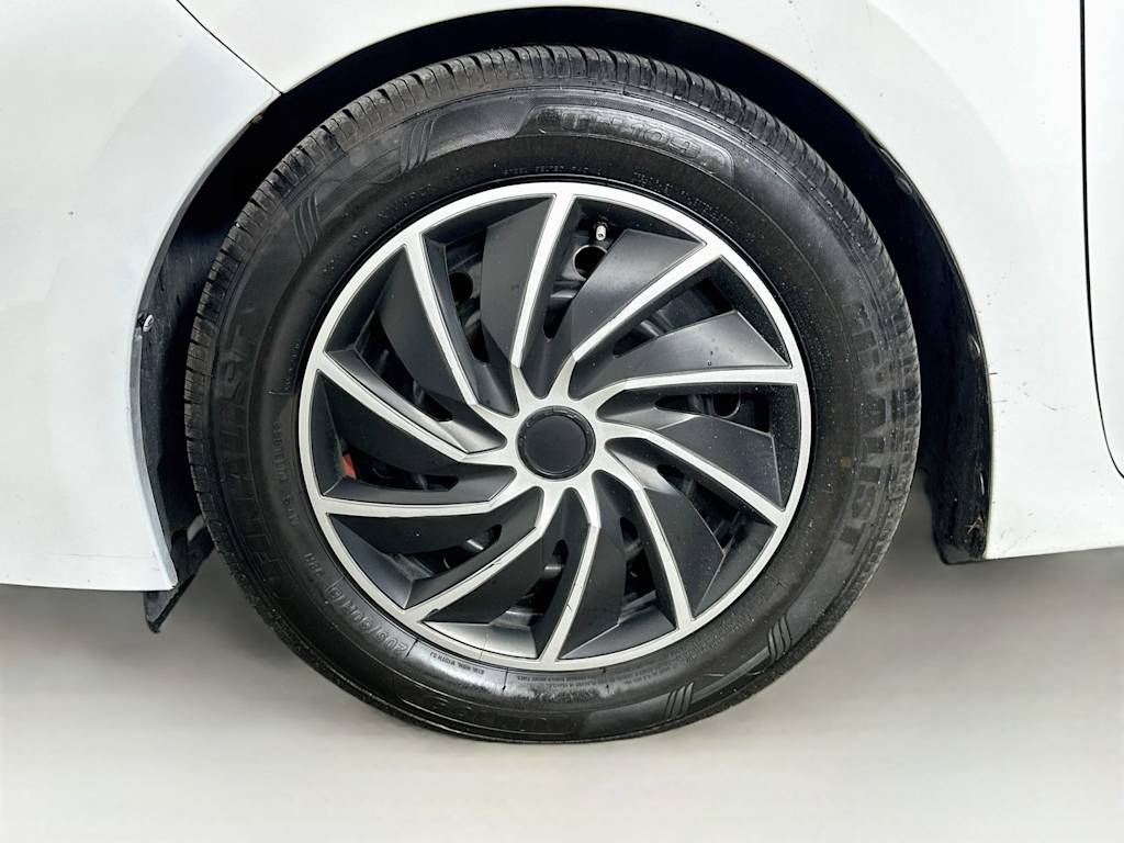 Thumbnail: 2017 Toyota Corolla - 8
