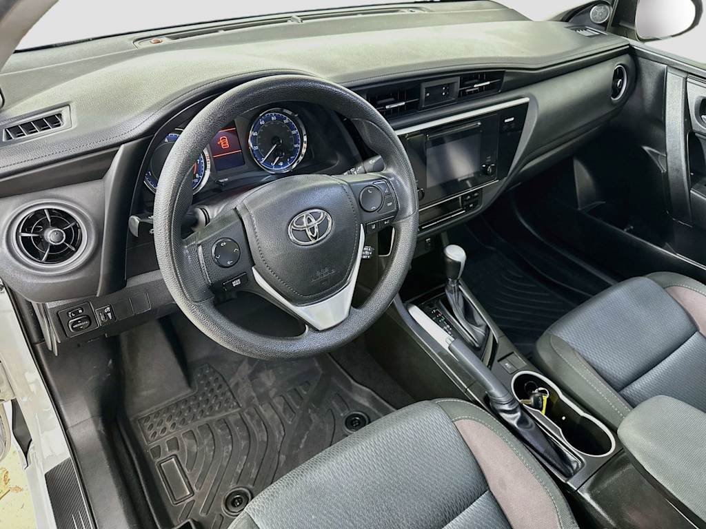 Thumbnail: 2017 Toyota Corolla - 2