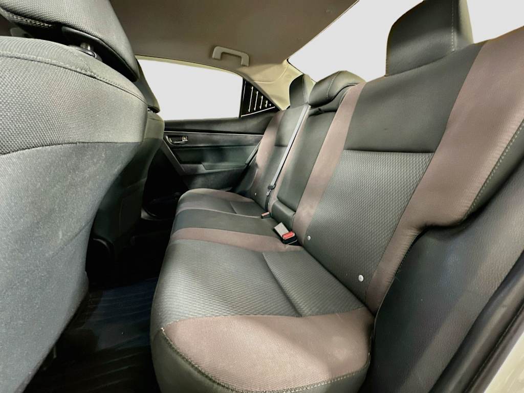 Thumbnail: 2017 Toyota Corolla - 13