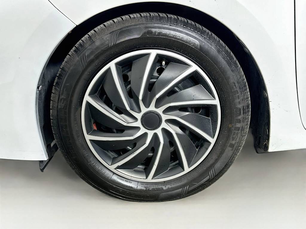 Thumbnail: 2017 Toyota Corolla - 8