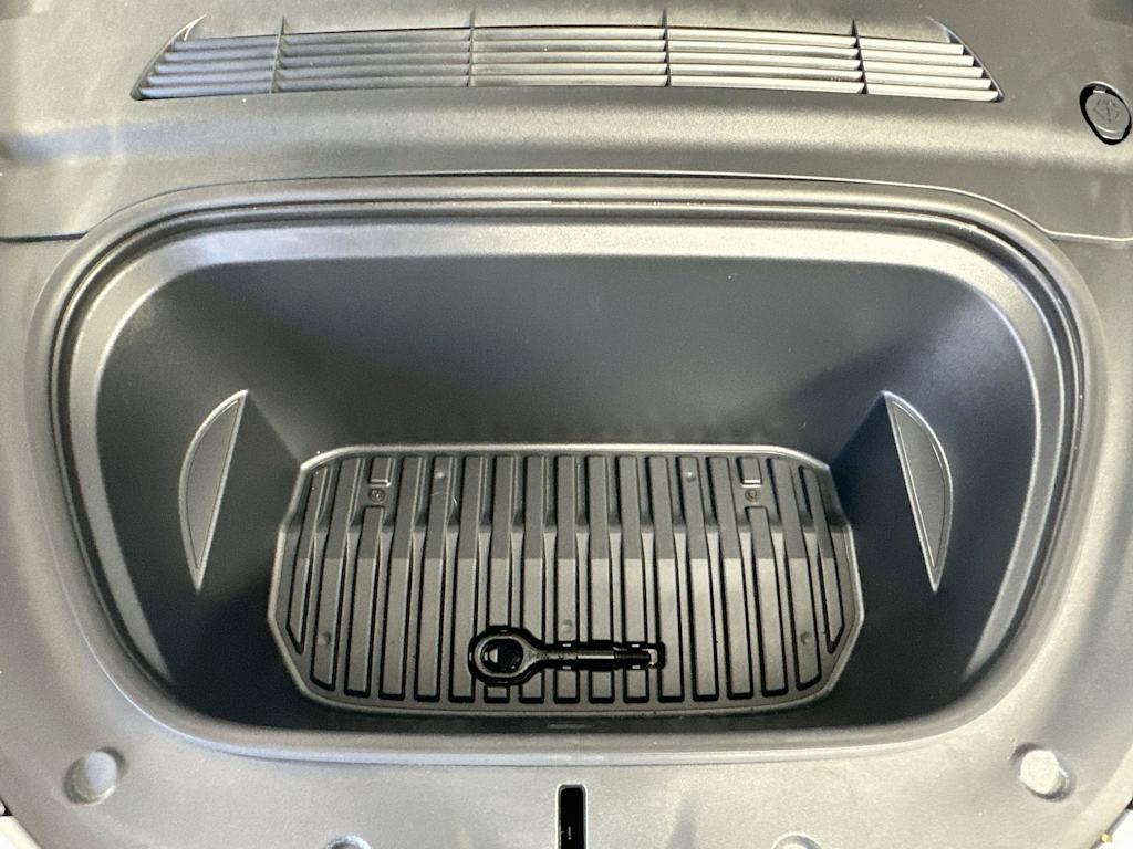 Thumbnail: 2021 Tesla Model Y - 15