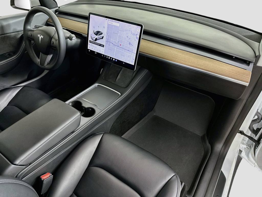 Thumbnail: 2021 Tesla Model Y - 31