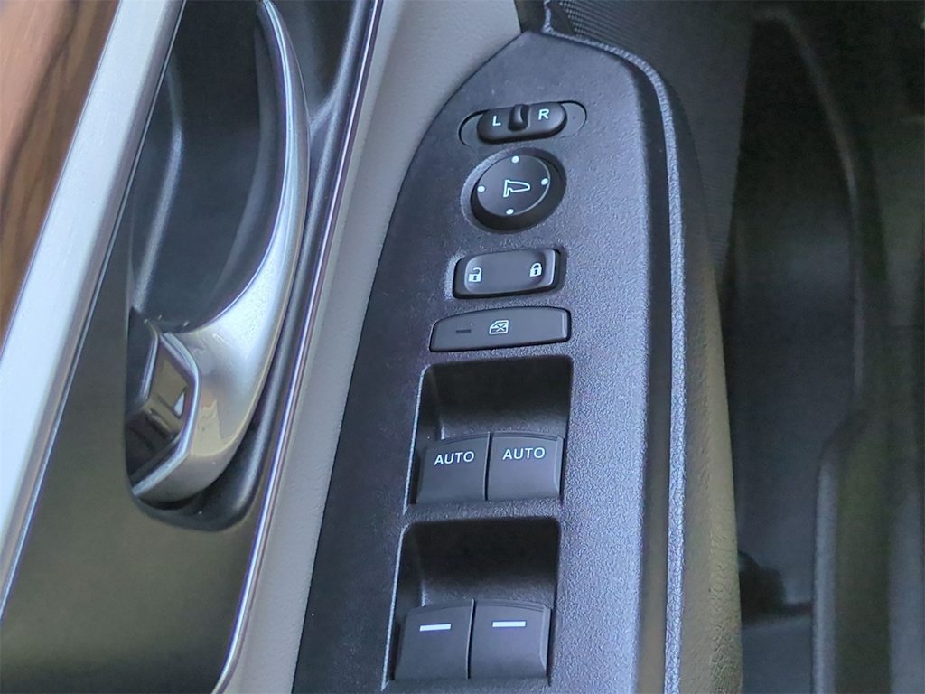 2022 Honda CR-V Touring 26
