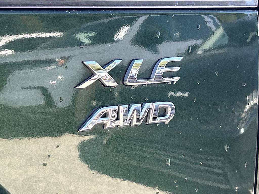 Thumbnail: 2023 Toyota Corolla Cross - 23