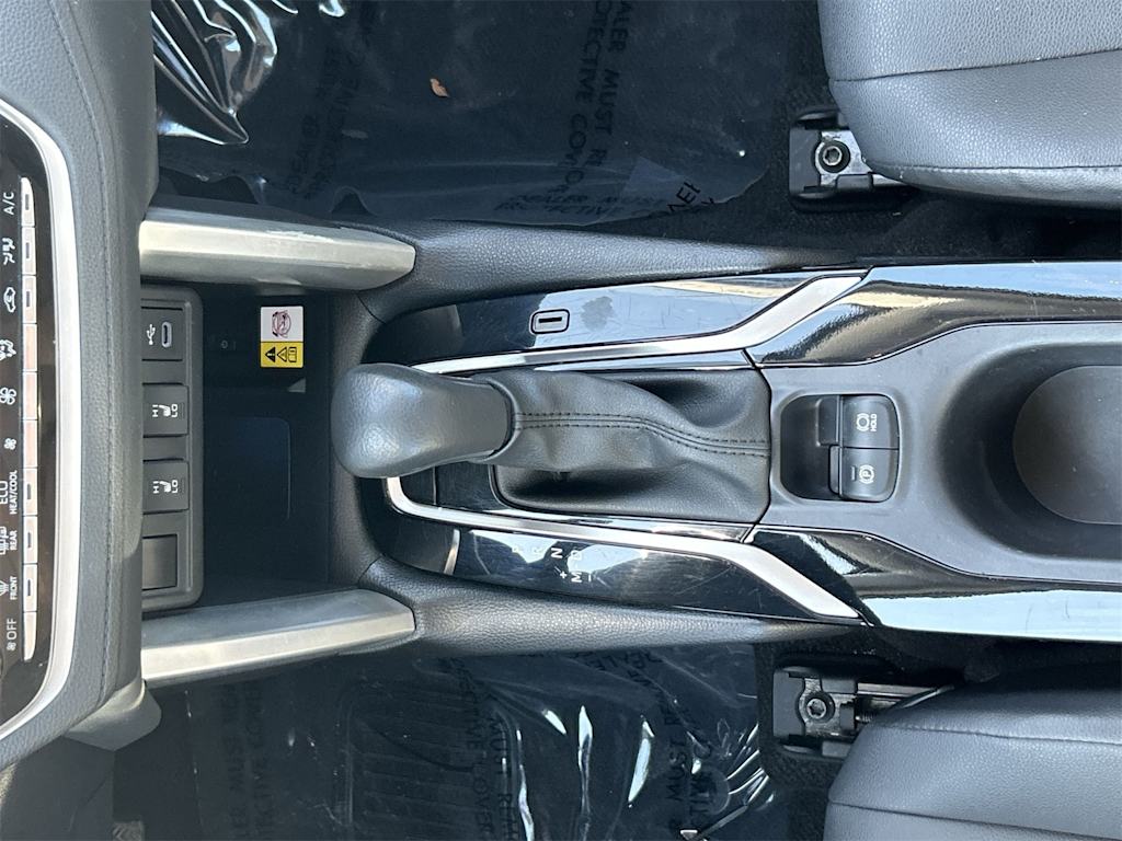 Thumbnail: 2023 Toyota Corolla Cross - 22