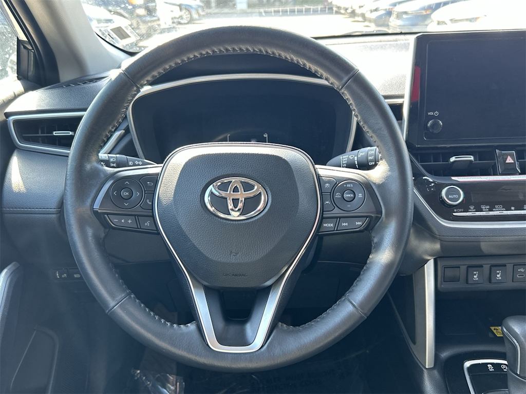 Thumbnail: 2023 Toyota Corolla Cross - 10