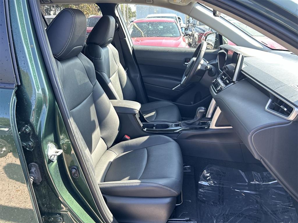 Thumbnail: 2023 Toyota Corolla Cross - 21