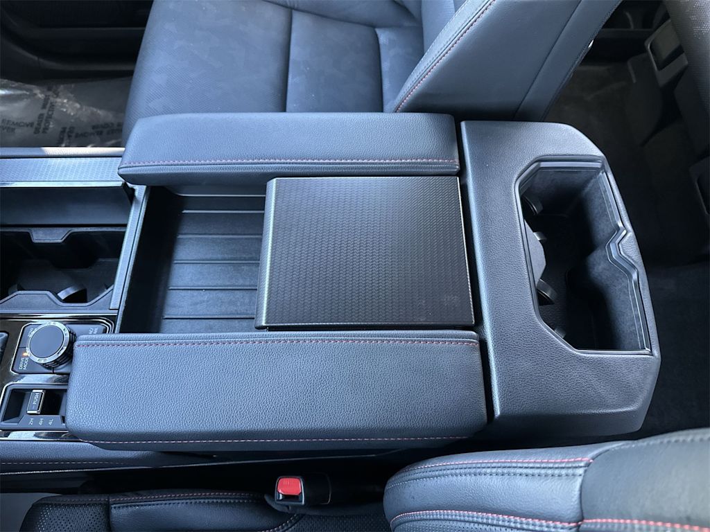 Thumbnail: 2025 Toyota Sequoia - 19